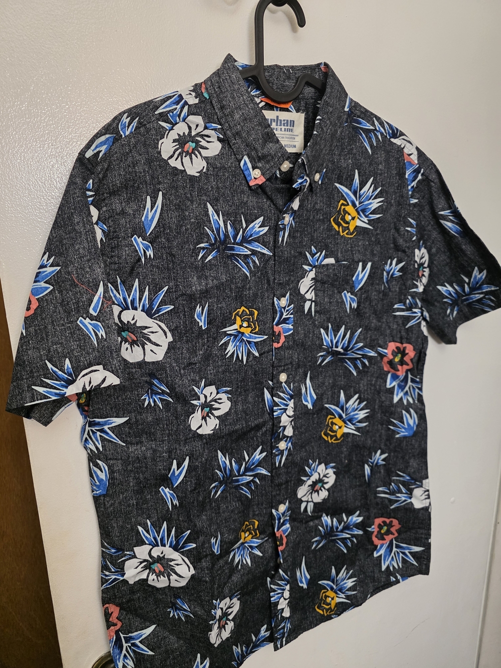 Urban Pipeline Black Floral Short-Sleeve Button-Up Shirt